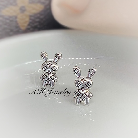 💎EARRINGS Rabbit Clover Bunny Bear, Silver Color Style Clover, Flower - Picture 2 of 6